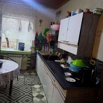 Новобакинська вул.