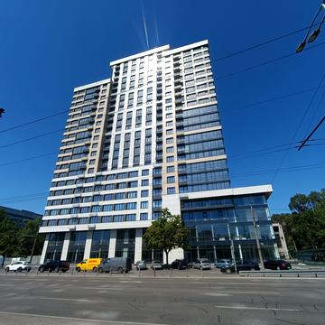 Набережна Перемоги вул., 40-Д