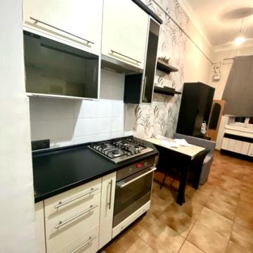 Софії Яблонської вул. (), 26