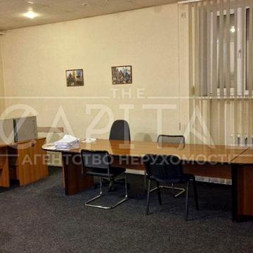 Новопольова вул., 7