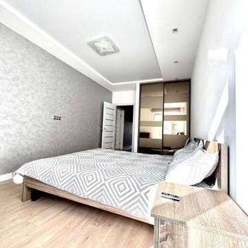 Пасічна вул., 175