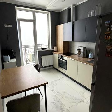 Перлинна вул., 3