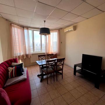 Середньофонтанська вул., 19б