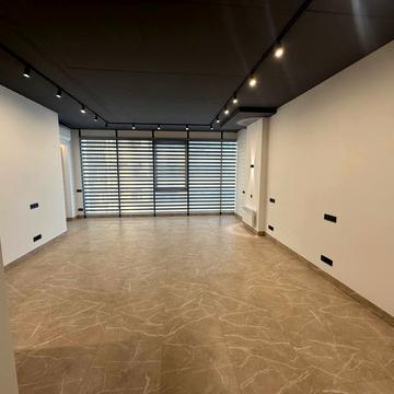 Яружна вул., 15