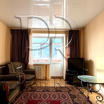 Мала Житомирська вул., 10