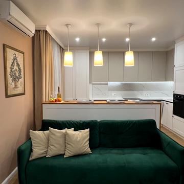 Богдана Хмельницького вул., 76