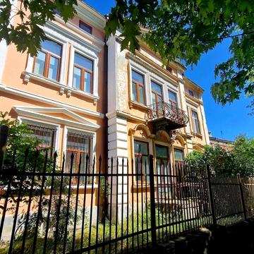 Січових Стрільців вул., 9