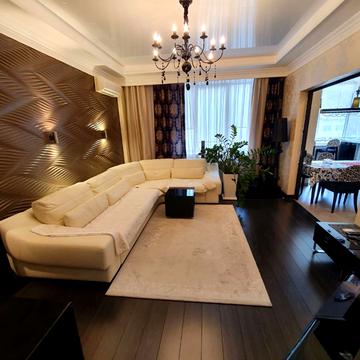 Добровольців вул. (Маршала Говорова), 10б