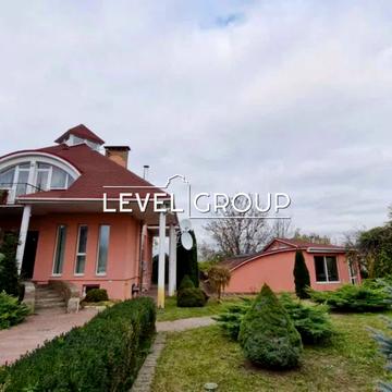 Суворова вул., 7