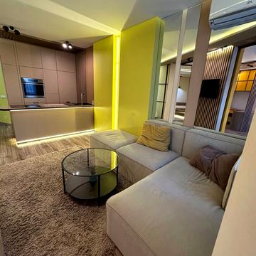 Академіка Глушкова просп., 9-В