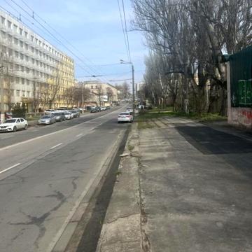 Мельницька вул., 2