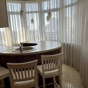 Вячеслава Чорновола вул., 27