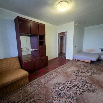 Тополина вул., 10