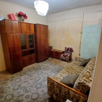 Євгена Коновальця вул. (), 25