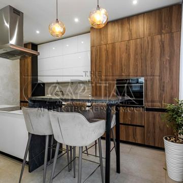 Василя Тютюнника вул. (Анрі Барбюса), 37/1