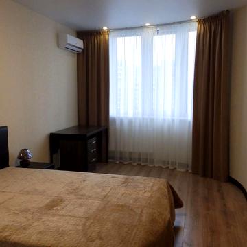 Дніпровська набережна вул., 26-Б