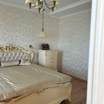 Вячеслава Чорновола вул., 27