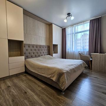 Європейського Союзу просп. (Правди), 41-Б