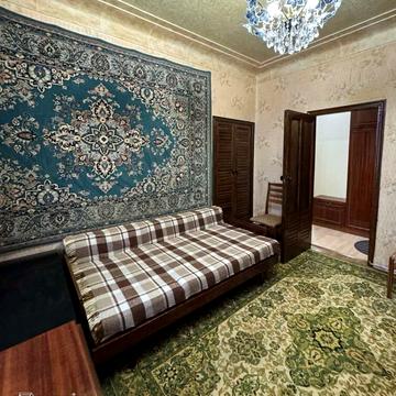 Бекетова вул., 19/17