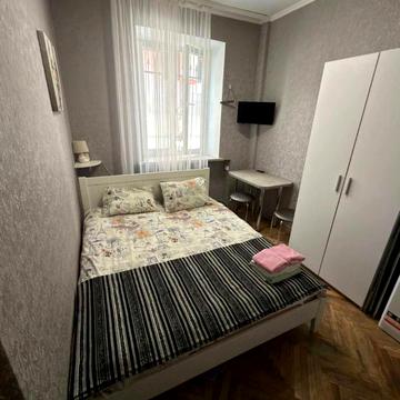 Підмурна вул., 5