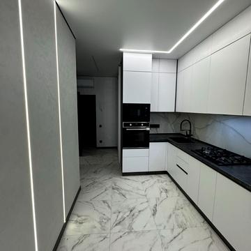 Клубна вул., 12-Б