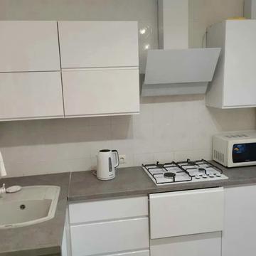 Анни Ахматової вул., 7/15