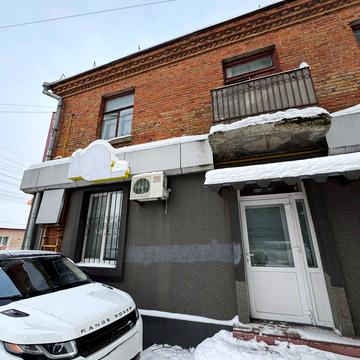 Подільська вул., 10