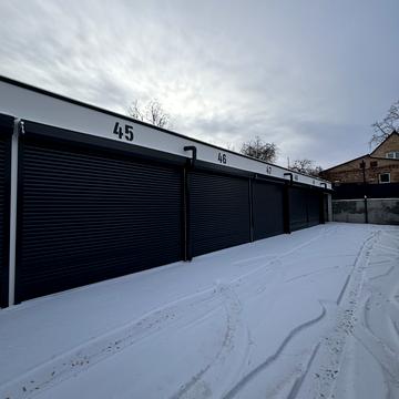 Миколи Сингаївського вул. (Ново-Оскольська), 32