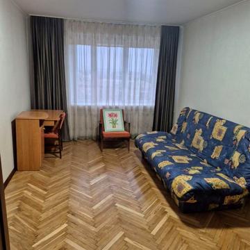 Олени Теліги вул., 51