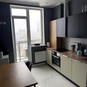 Перлинна вул., 3