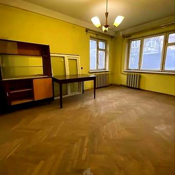 Світлицького вул., 21