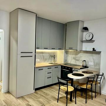 Чубинського вул., 8-Б