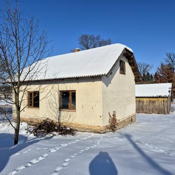 вул Відродження, 3а