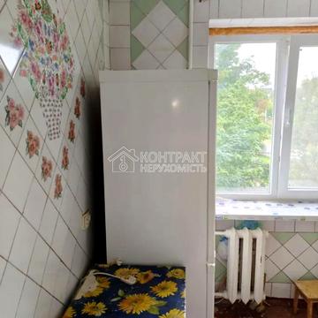 Миру вул., 100