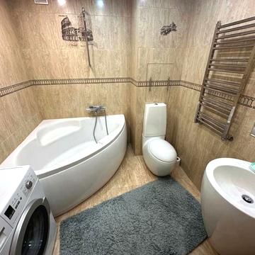 Вячеслава Чорновола просп. (), 12