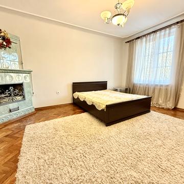 Стрийська вул., 72