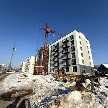 Євгена Коновальця вул., (Будинок 1)