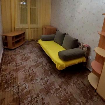 Будівельників вул., 24