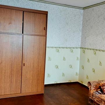 Оболонський просп., 32