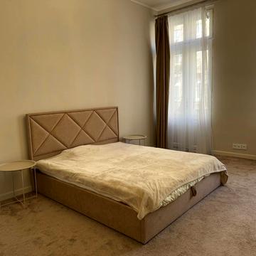 Івана Вишенського вул., 20