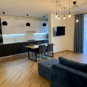 Пасічна вул., 154