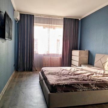 Незалежності вул., 14