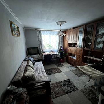 центральна, 12