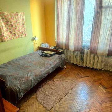 Павела Йозефа Шафарика вул. (), 2