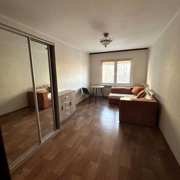 Григорія Ващенка вул., 5