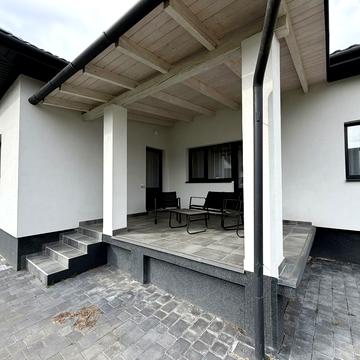 Степана Разіна вул., 35