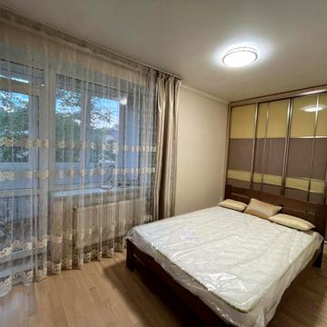 Варшавська вул., 167