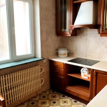 Сонячна вул., 7