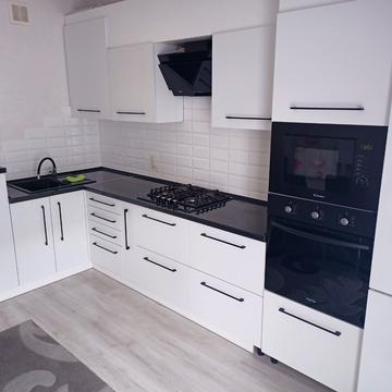 Вячеслава Чорновола просп. (), 16а