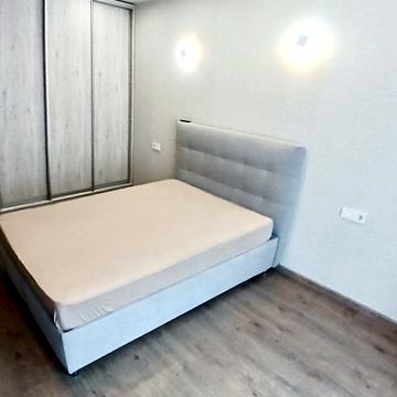 Академіка Шалімова вул., 61